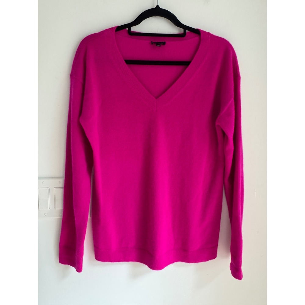 Talbots Magenta Pink 100% Pure Cashmere V-Neck Sweater Womens Size M Long Sleeve